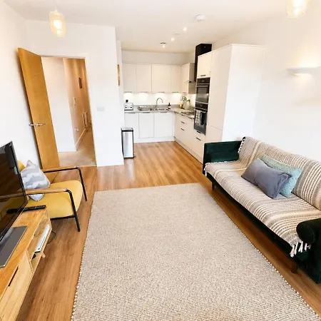 Free Parking Stokes Croft 2-bed Flat Sleeps 5 * Bristol